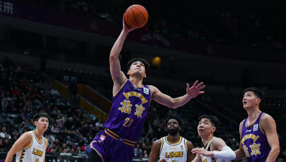 开云体育app-广东队主场大败,战绩遭打击